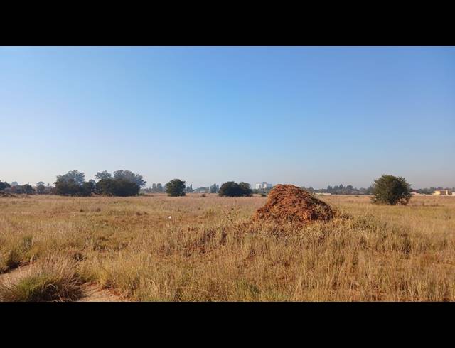 8,908M² VACANT LAND FOR SALE IN UNITAS PARK